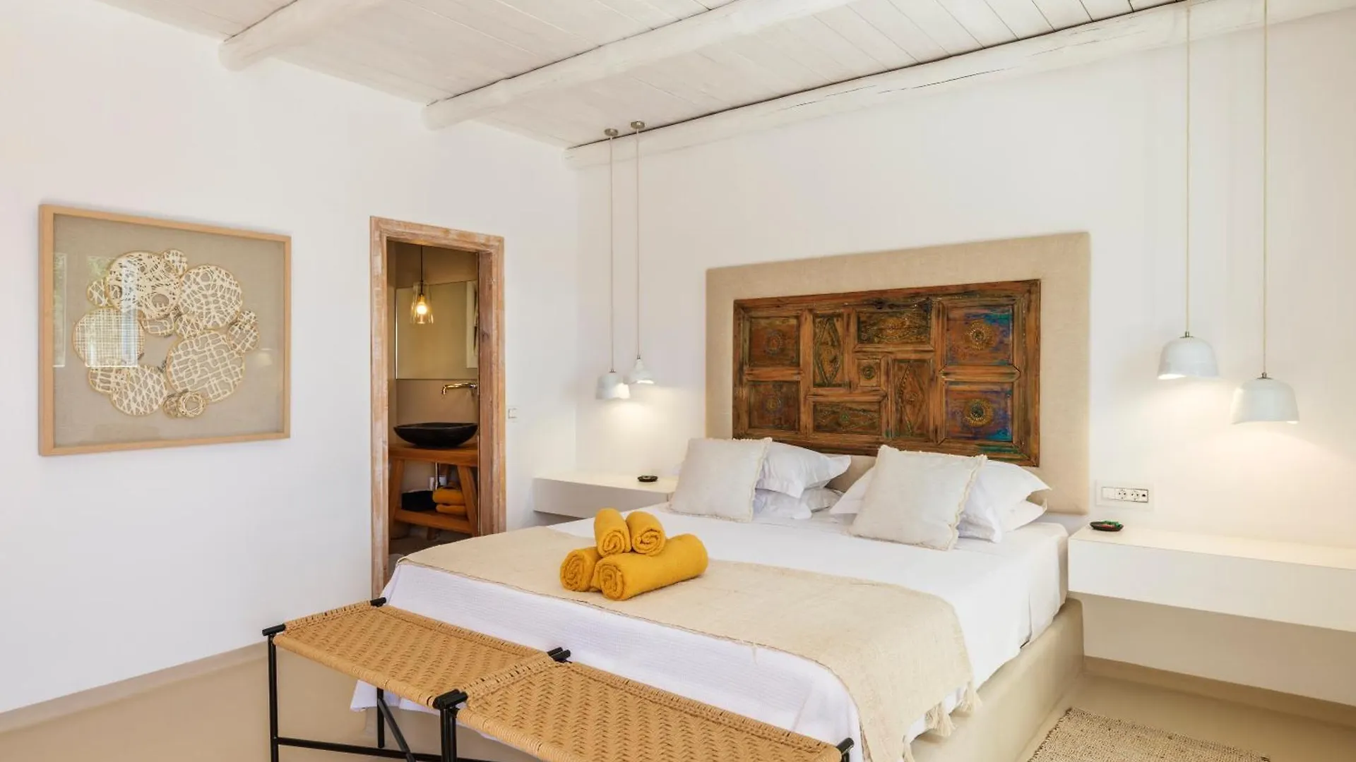 V&V Guest House - Luxury Suites Ornos