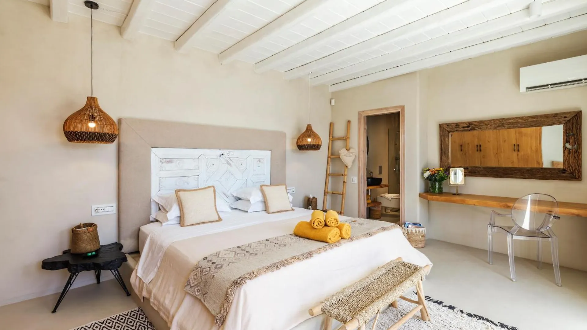 V&V Guest House - Luxury Suites Ornos   Ornos (Mykonos)
