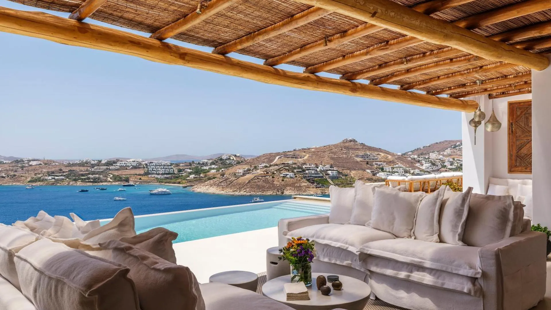 V&V Guest House - Luxury Suites Ornos  Griechenland