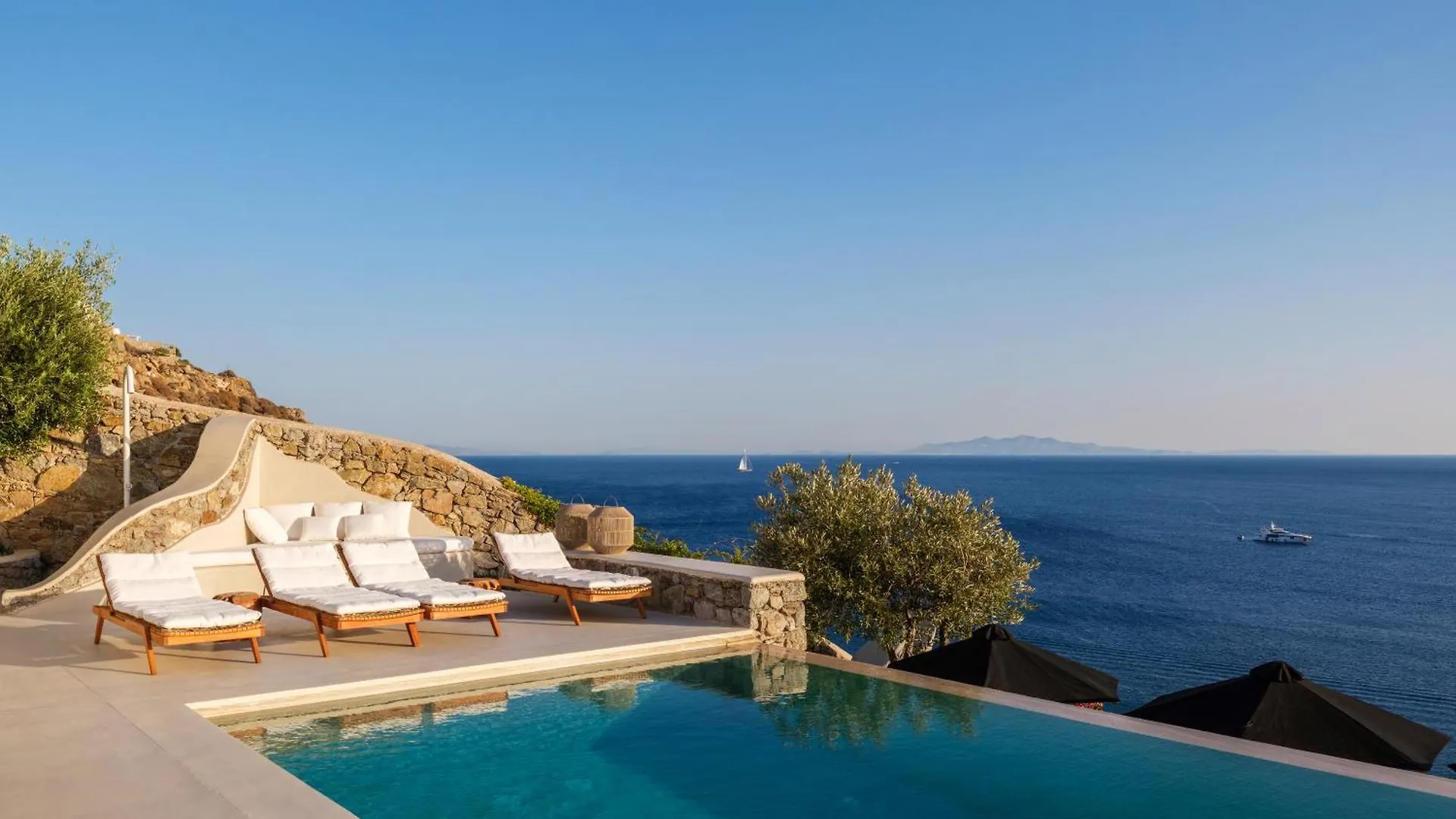 V&V Guest House - Luxury Suites Ornos