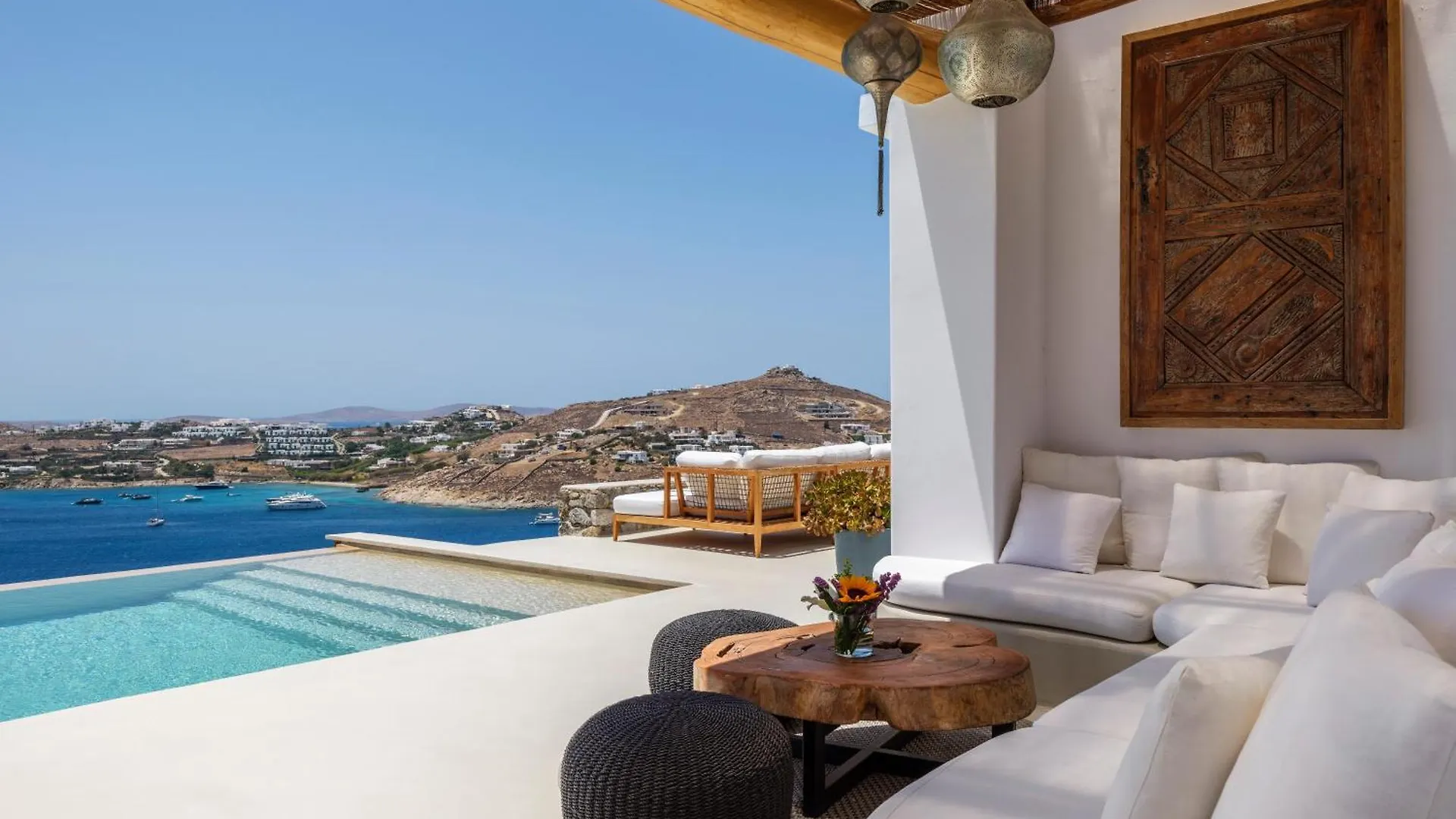 V&V Guest House - Luxury Suites Ornos