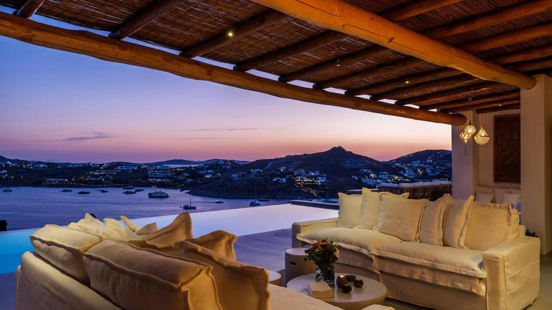 V&V Guest House - Luxury Suites Ornos  Griechenland